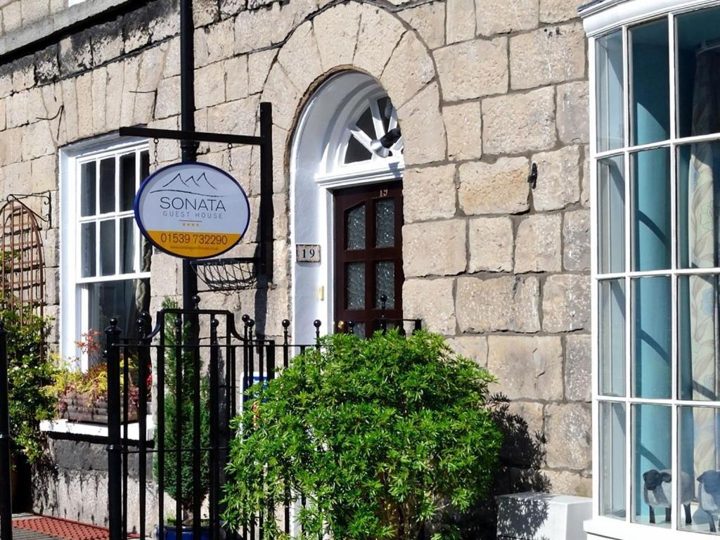 Sonata Guest House Kendal Extérieur photo